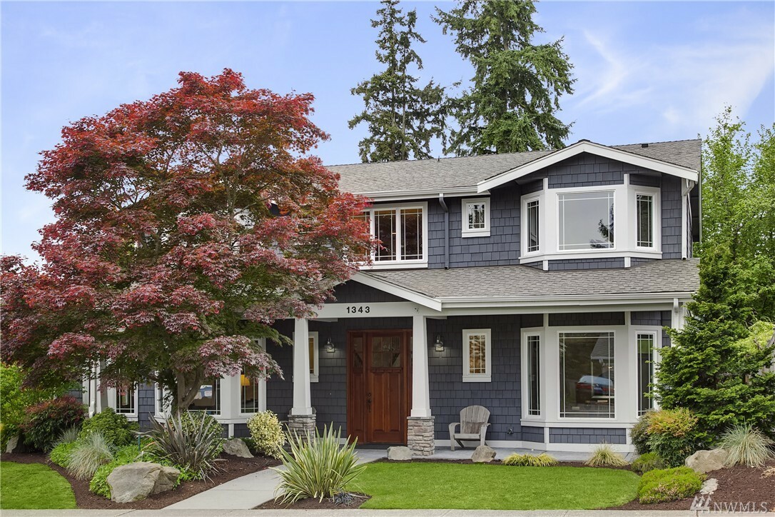 Property Photo:  1343 3rd St  WA 98033 
