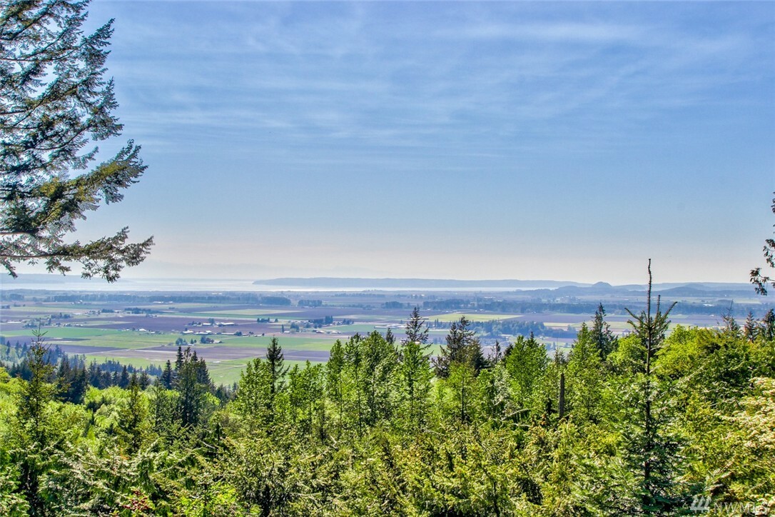 Property Photo: 18192 Peregrine Lane WA 98274