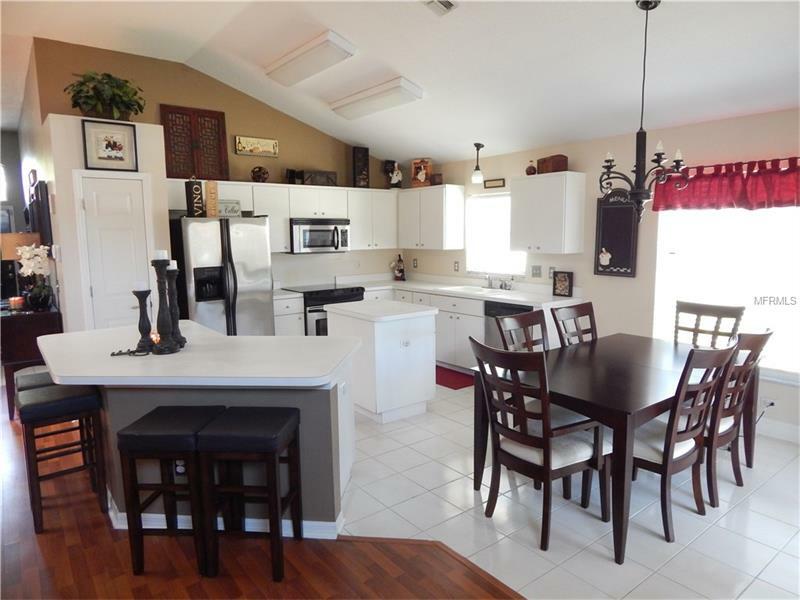 Property Photo: 6210 Weatherwood Circle FL 33545