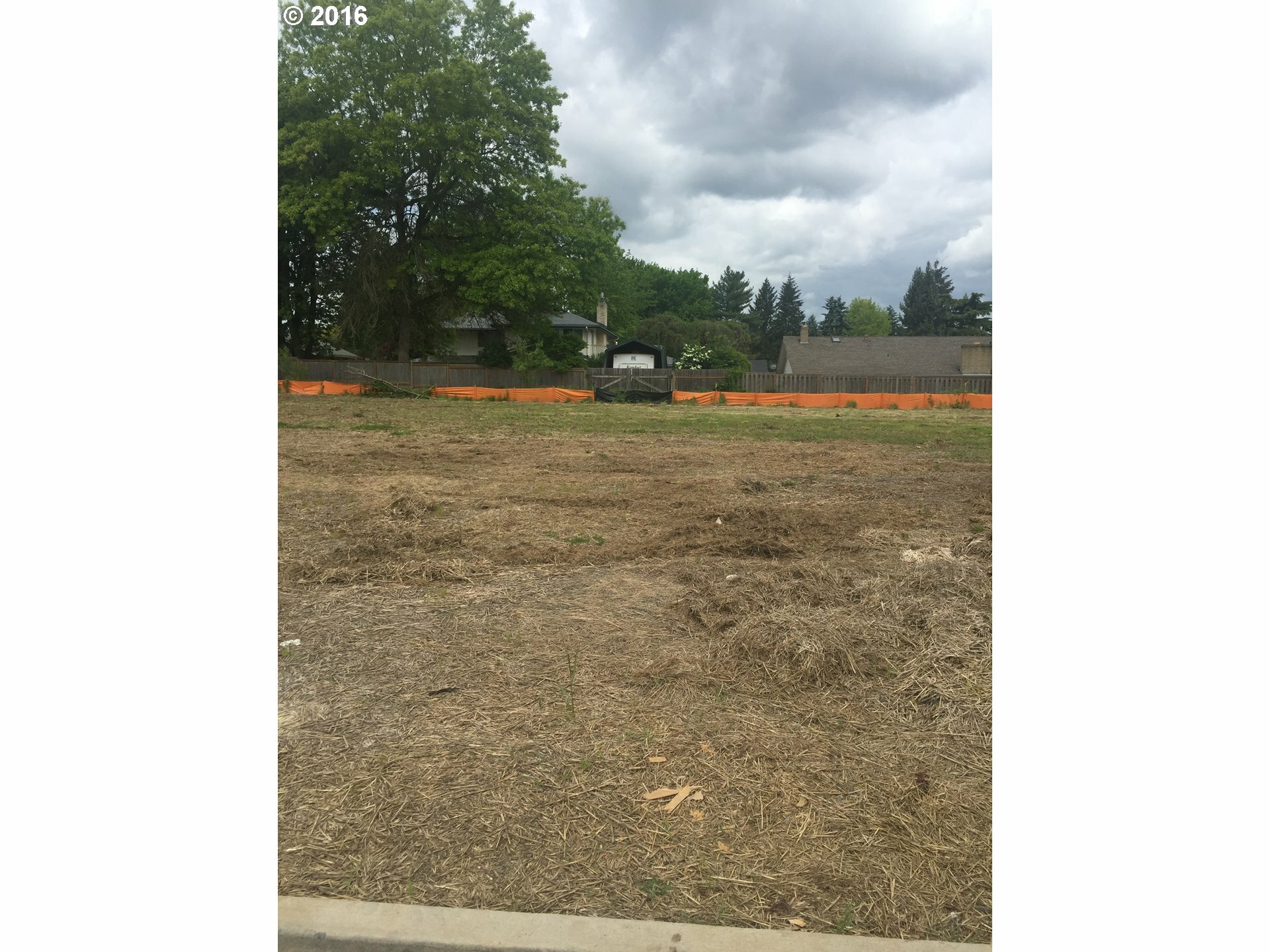 Property Photo: 2749 SE Waibel Dr OR 97123
