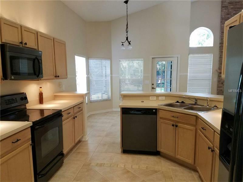 Property Photo:  809 N Lake Claire Circle  FL 32765 