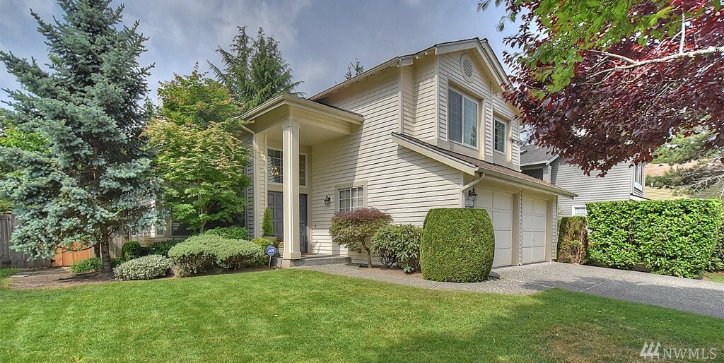 Property Photo: 3725 246th Ave SE WA 98029