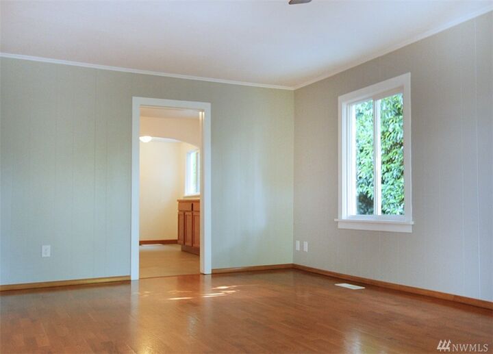 Property Photo:  213 S 70th St  WA 98408