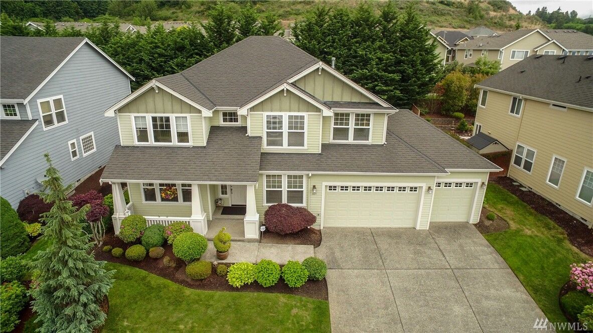 Property Photo:  1827 Mariner Circle NE  WA 98422 