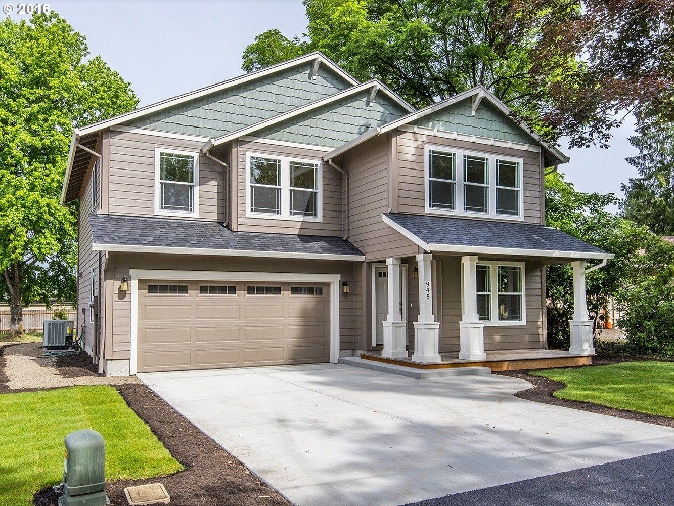 Property Photo:  945 NW Joy Ave  OR 97229 
