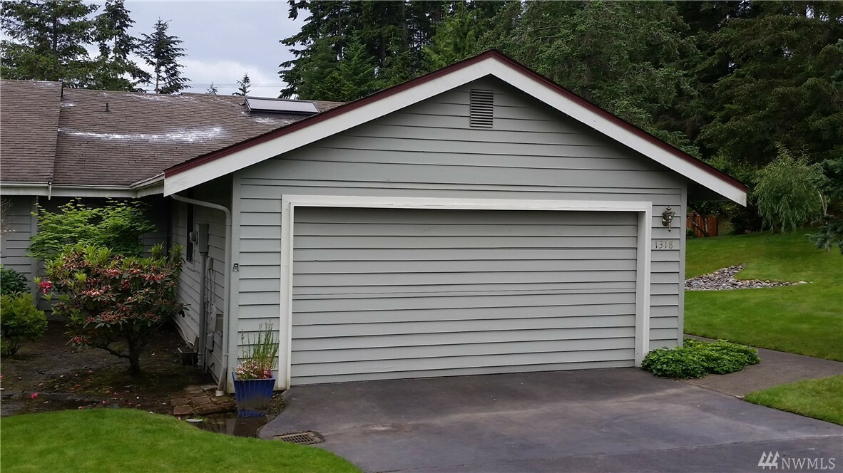 Property Photo:  1318 Boise St  WA 98466 