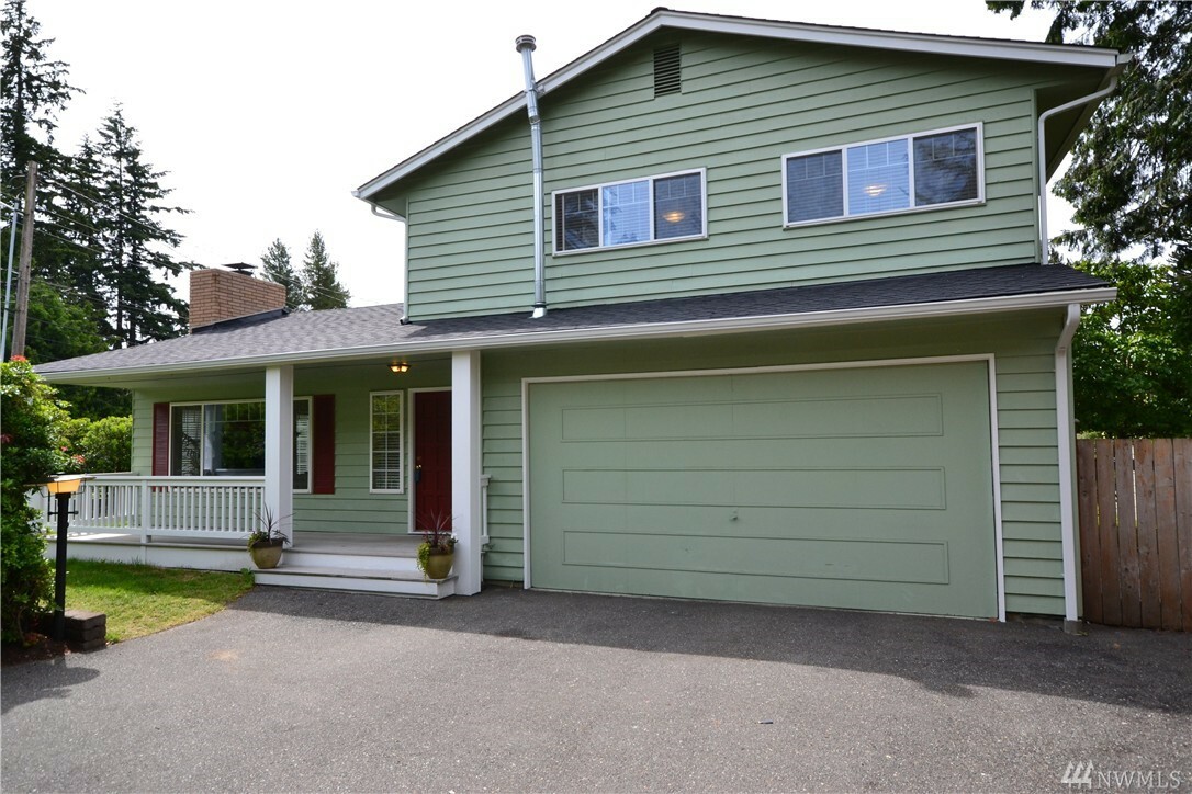 Property Photo:  11525 5th Ave NE  WA 98125 