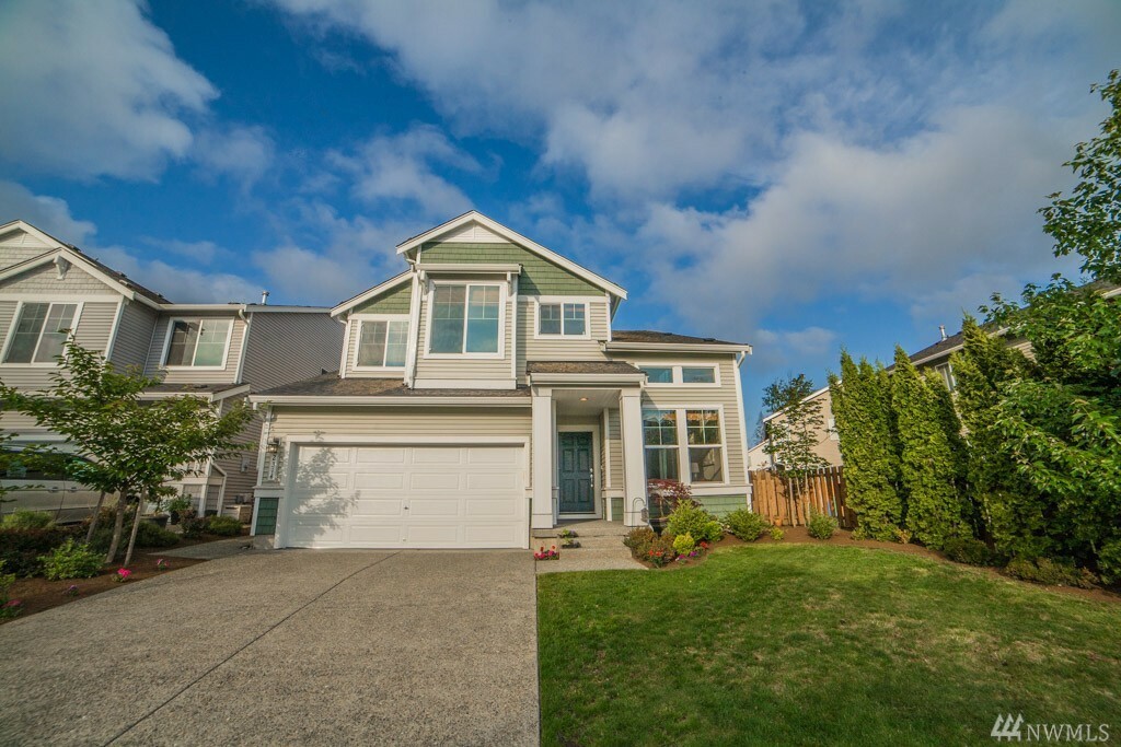 Property Photo: 2314 170th Ave E WA 98391