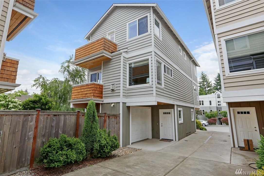 Property Photo:  9523 8th Ave NW A  WA 98117 