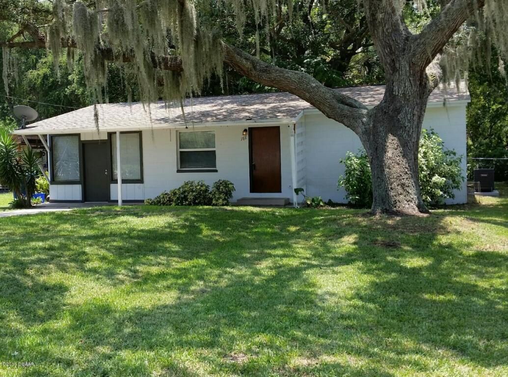 Property Photo: 788 Espanola Avenue FL 32174