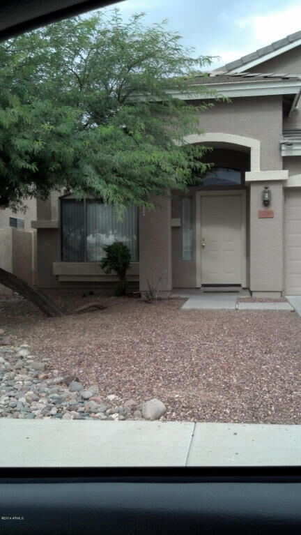Property Photo: 6786 W Bronco Trail AZ 85383