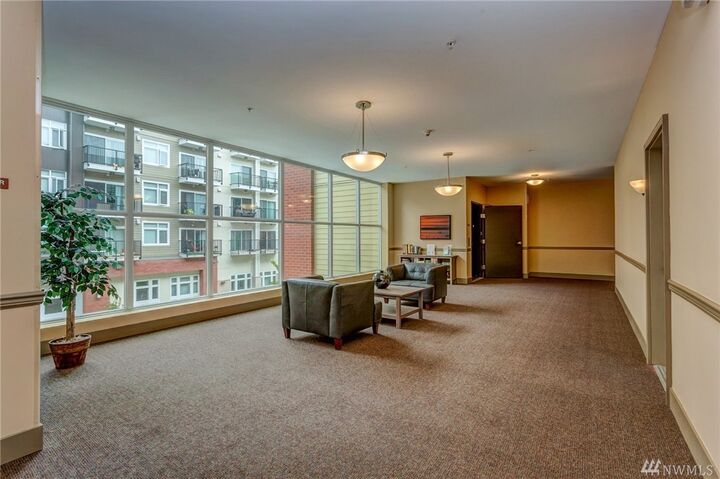 Property Photo:  1015  Railroad Avenue 315  WA 98225 