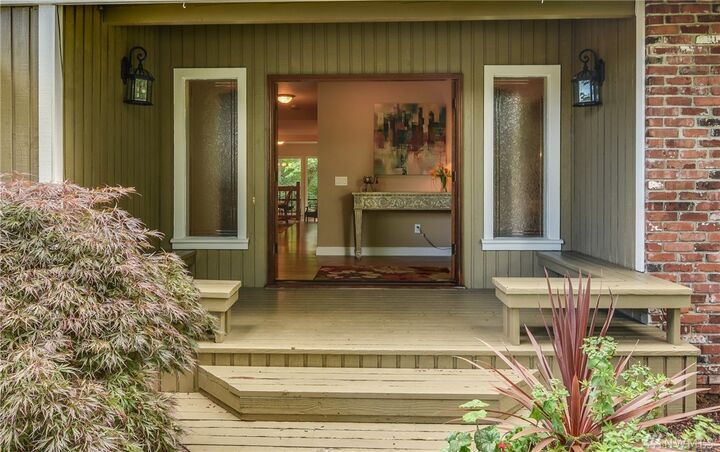 Property Photo:  1819 142nd St SE  WA 98012 