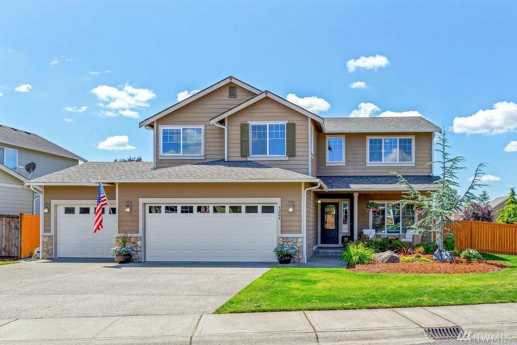 Property Photo: 9204 226th Ave E WA 98321