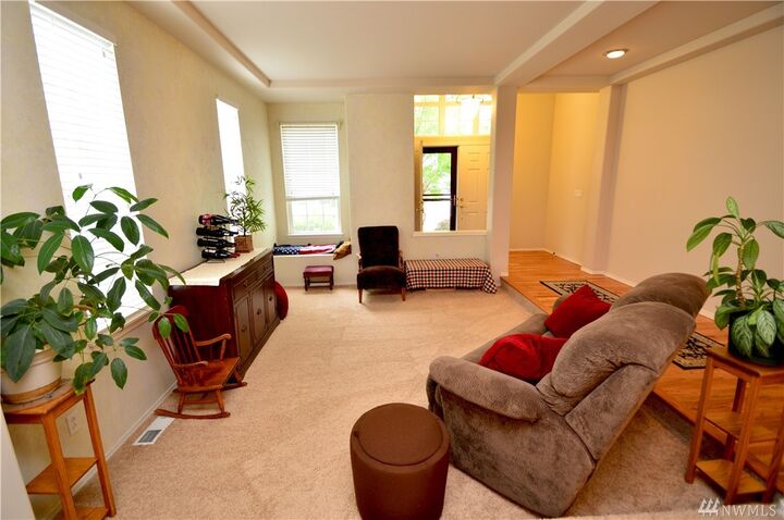 Property Photo: 5804 Olive Ave SE WA 98092