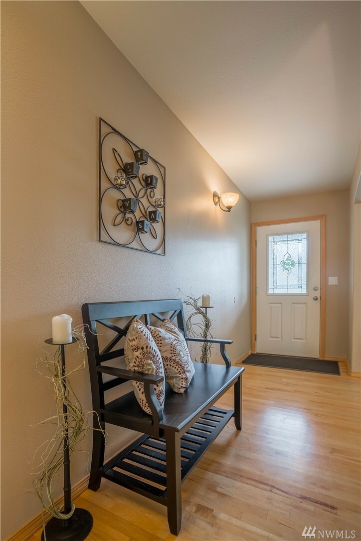 Property Photo: 7517 34 Place NE WA 98270