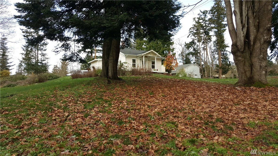 Property Photo:  1409 Dallman Rd  WA 98282 