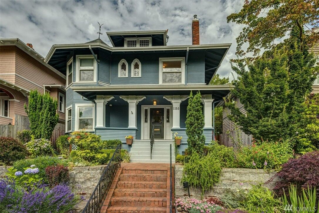 Property Photo:  1155 17th Ave E  WA 98112 