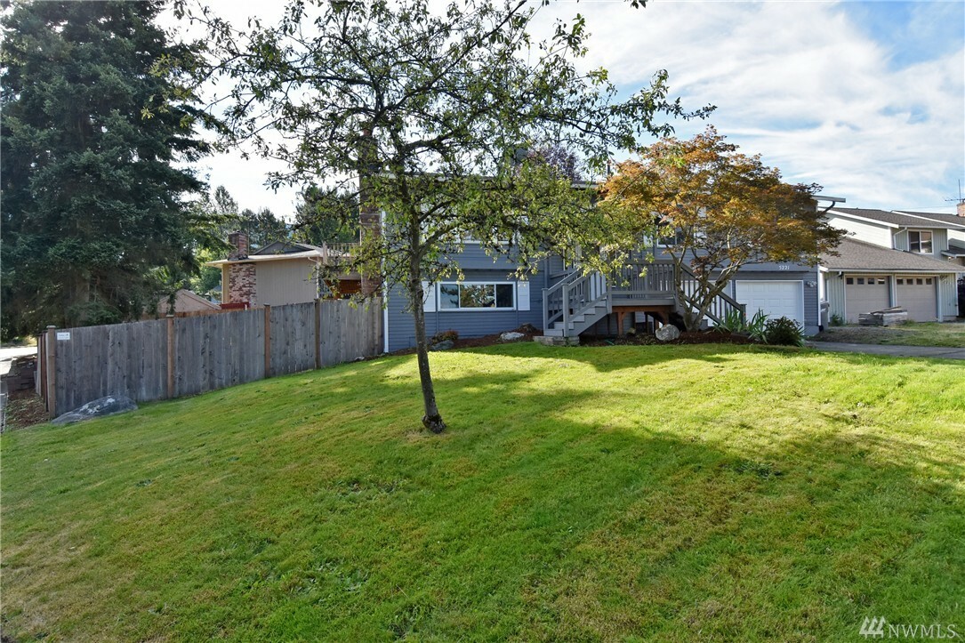 Property Photo:  5221 S 302nd Place  WA 98001 