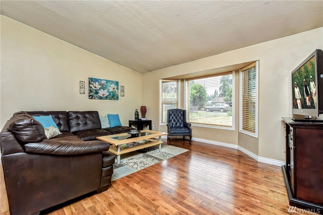 Property Photo: 2002 Adams Avenue WA 98203