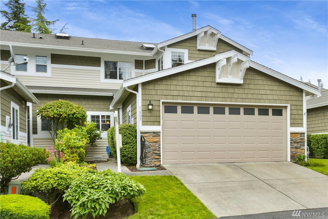 Property Photo:  1607 Seasons Lane  WA 98383 