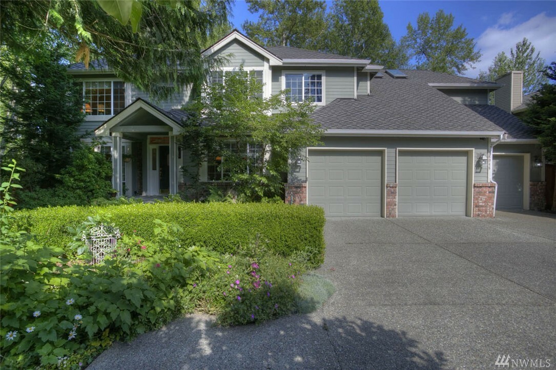 Property Photo:  16046 SE 125th St  WA 98059 