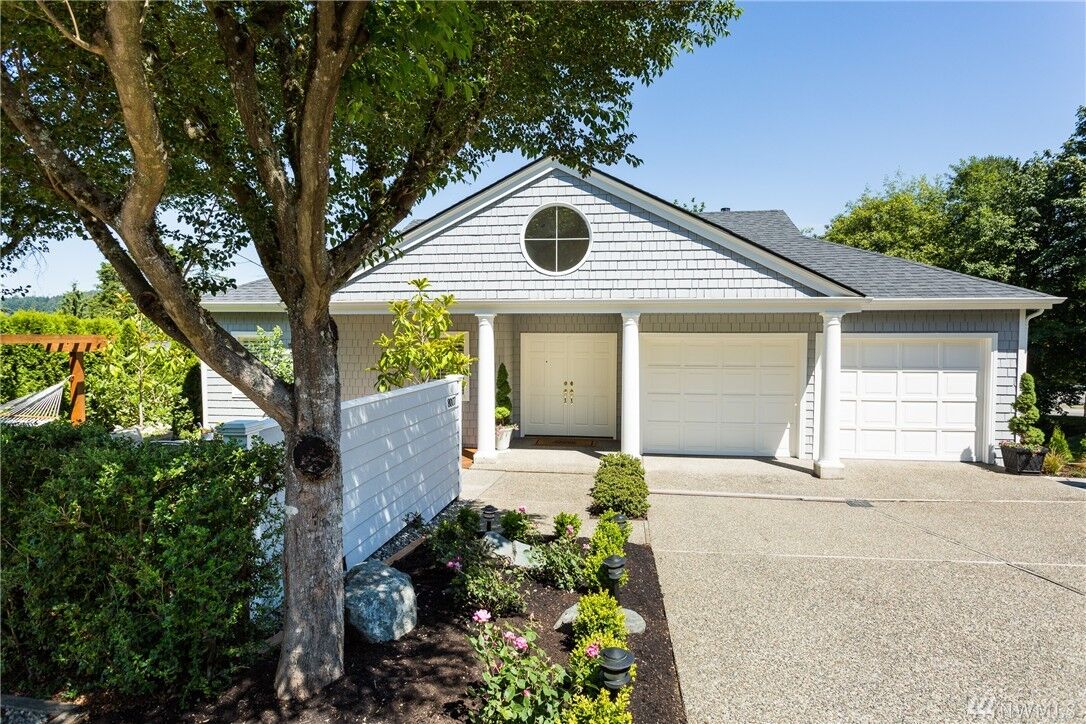 Property Photo: 8007 Bayridge Avenue WA 98332