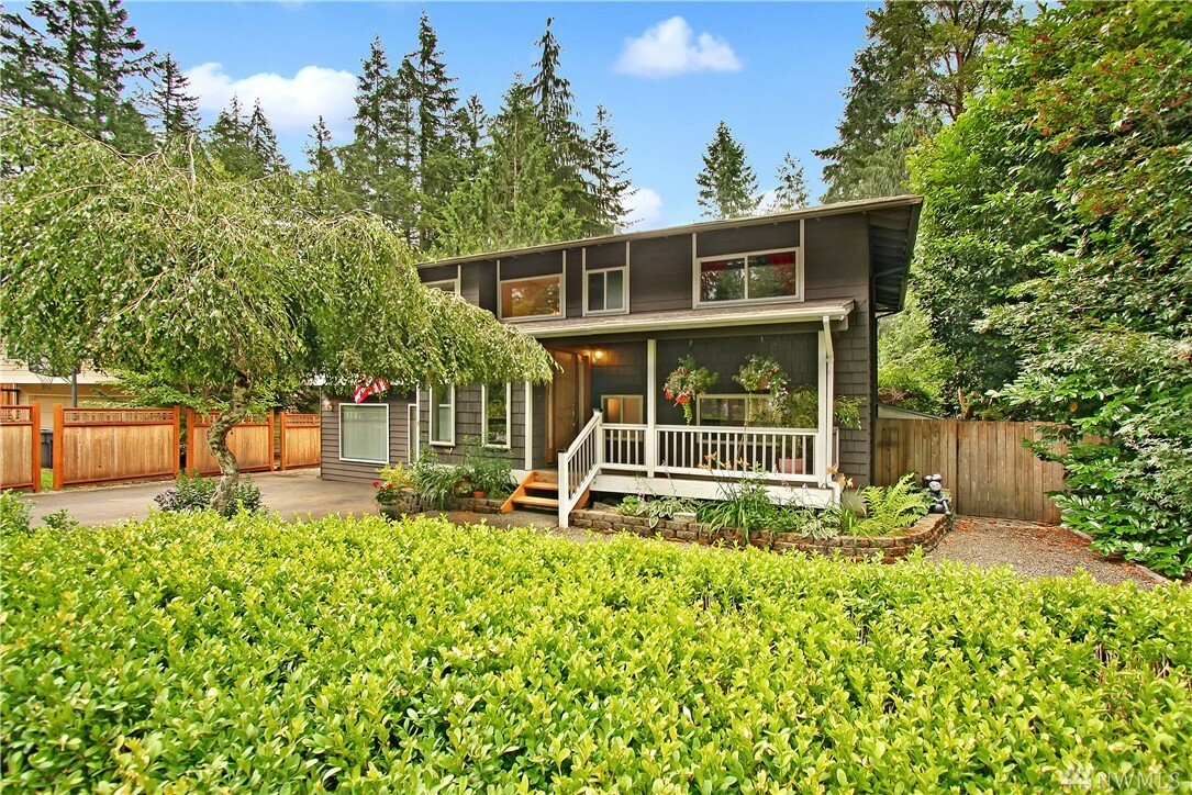 Property Photo:  19041 NE 165th Place  WA 98072 