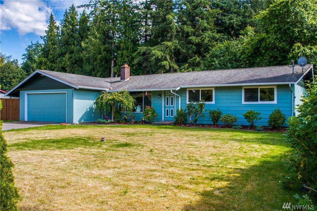Property Photo:  2437 Lyn Ct  WA 98240 