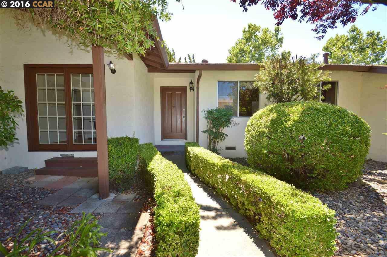 Property Photo:  2261 Colonial Court  CA 94598 