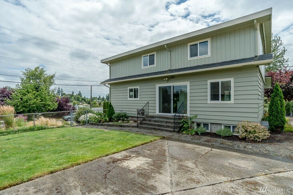 Property Photo: 3102 58th Ave NE WA 98422