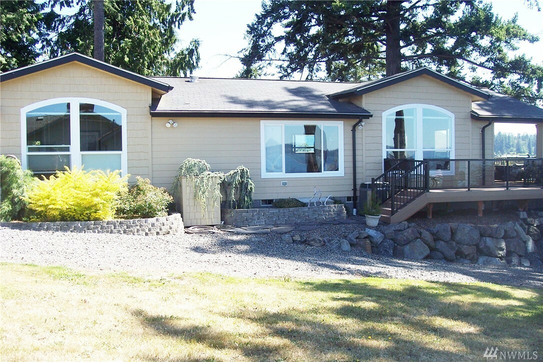 Property Photo:  7419 45th Dr NW  WA 98271 