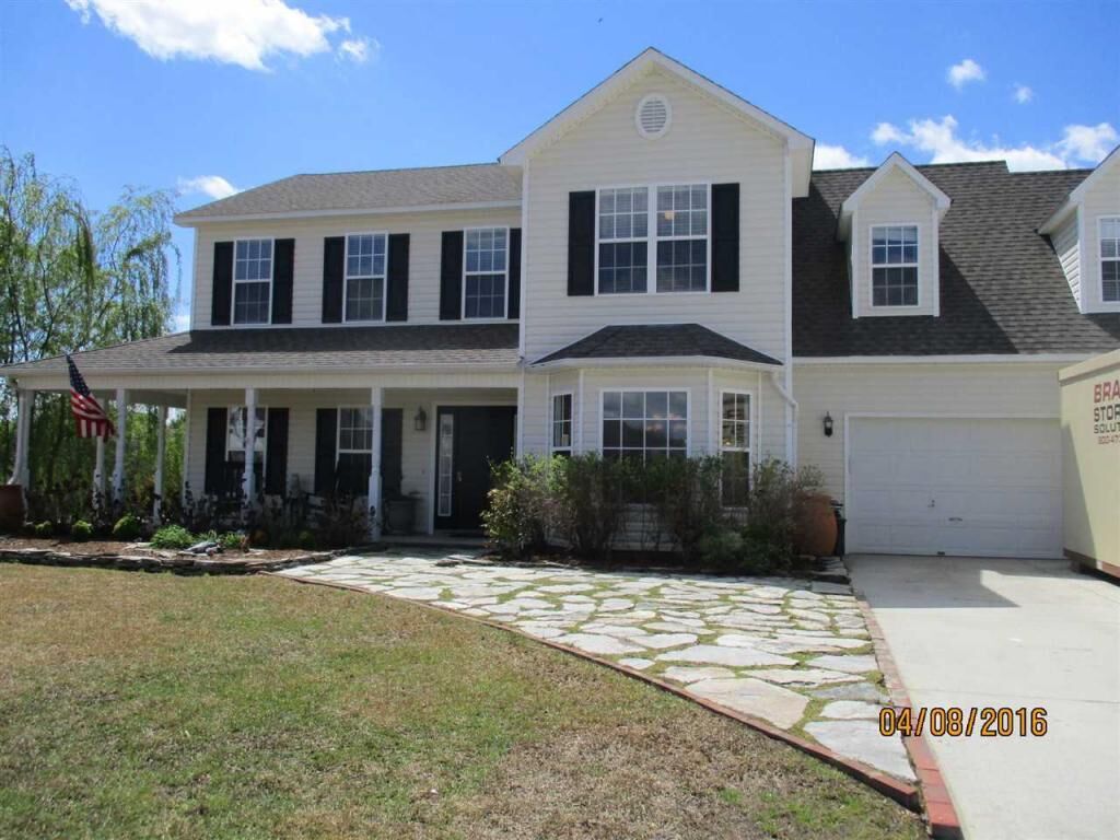 Property Photo:  105 Baymeade Court  NC 28546 