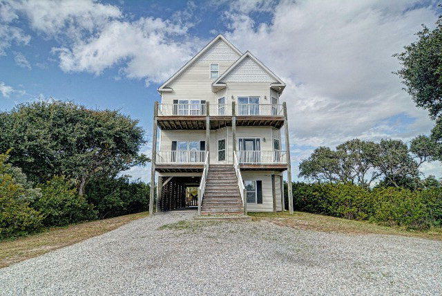 Property Photo:  2055 New River Inlet Road  NC 28460 