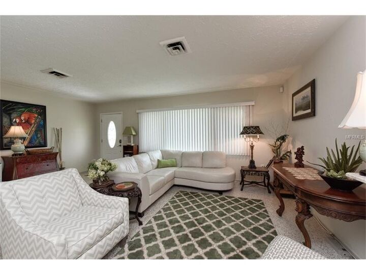 Property Photo:  2327 Tulip Street  FL 34239 