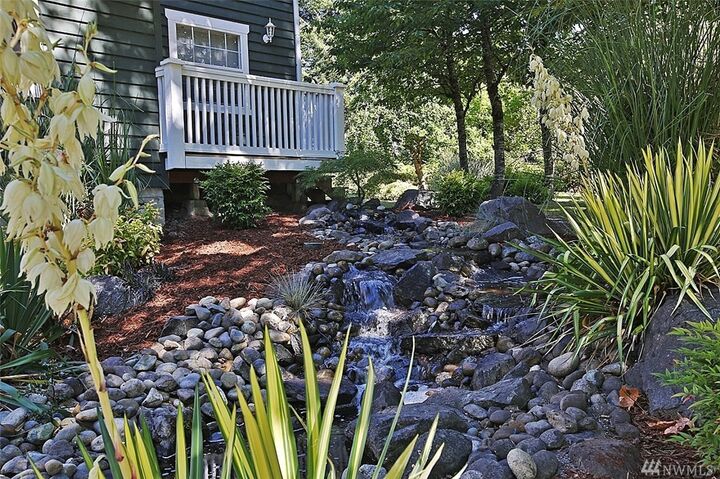 Property Photo:  2255 Woods Rd E  WA 98366 