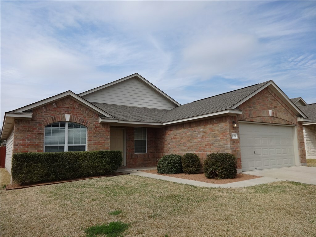 Property Photo:  7829 Squirrel Hollow Drive  TX 78628 