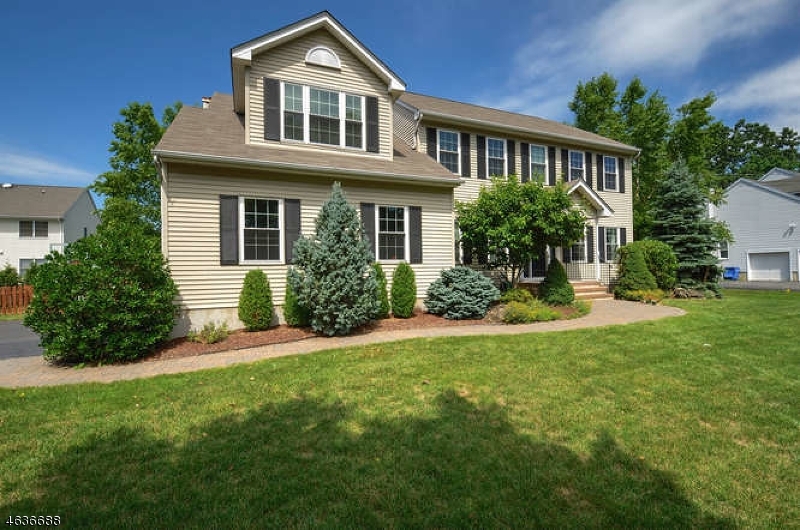 Property Photo:  257 Woodside Ln  NJ 08807 