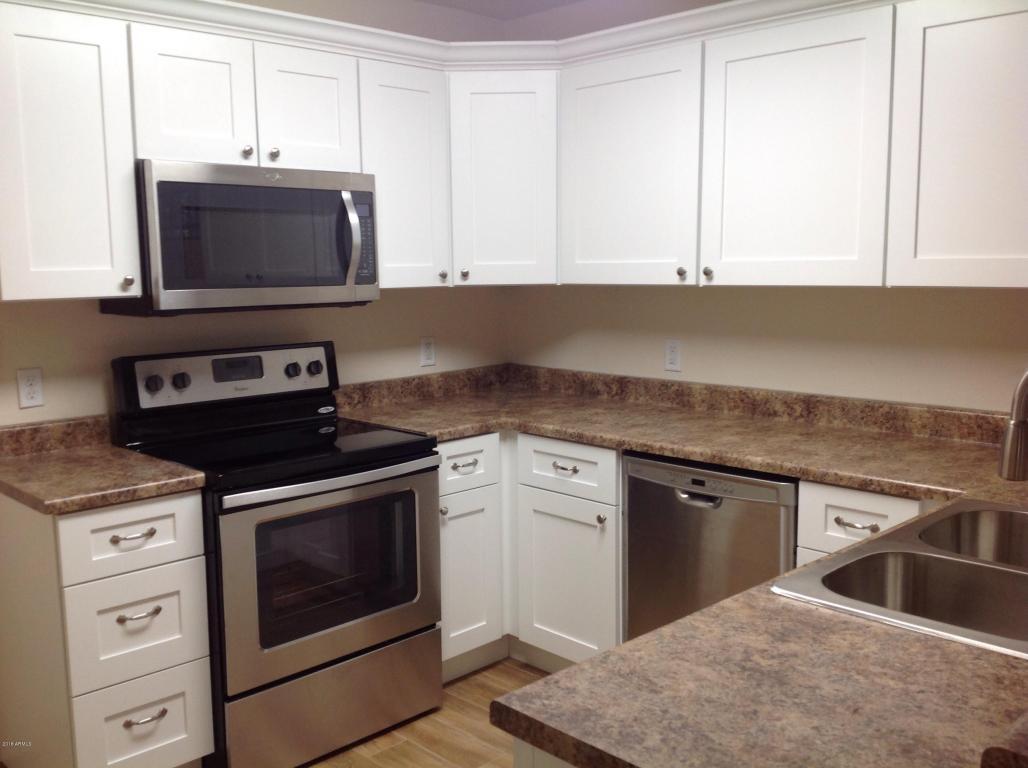 Property Photo:  1426 S Parkcrest --  AZ 85206 