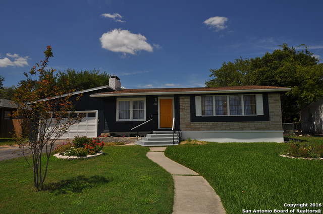 Property Photo:  333 Tuttle Rd  TX 78209 