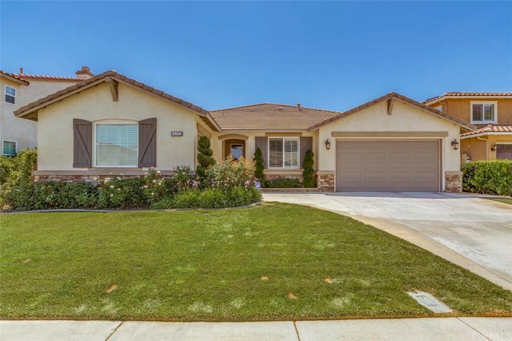 Property Photo: 14385 Goose Street CA 92880