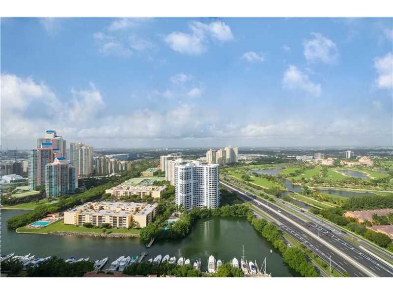 Property Photo: 3500 Mystic Pointe Dr 3503 FL 33180