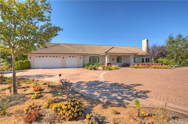 Property Photo:  16941 Silver Star Court  CA 92506 