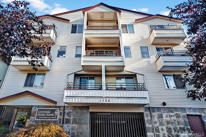 1124 N 92nd St 103  Seattle WA 98103 photo