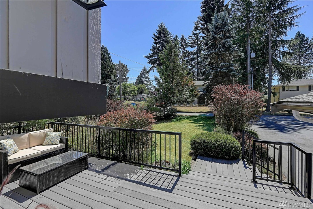 Property Photo:  2144 N 178th St  WA 98133 