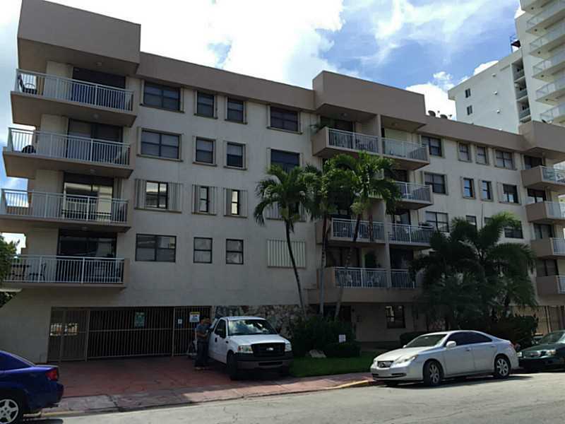 Property Photo: 1665 Bay Rd 415 FL 33139