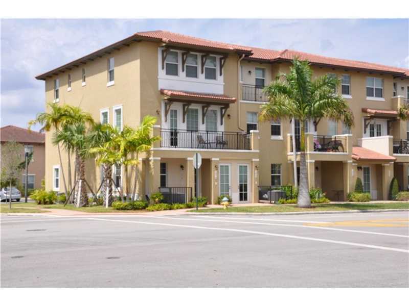 Property Photo:  1056 SW 147th Ave  FL 33027 