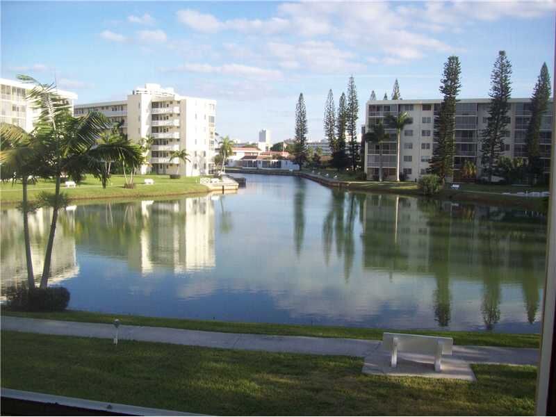 Property Photo:  2851 Leonard Dr J-206  FL 33160 