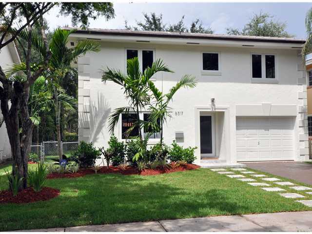 Property Photo: 5517 Sardinia St FL 33146