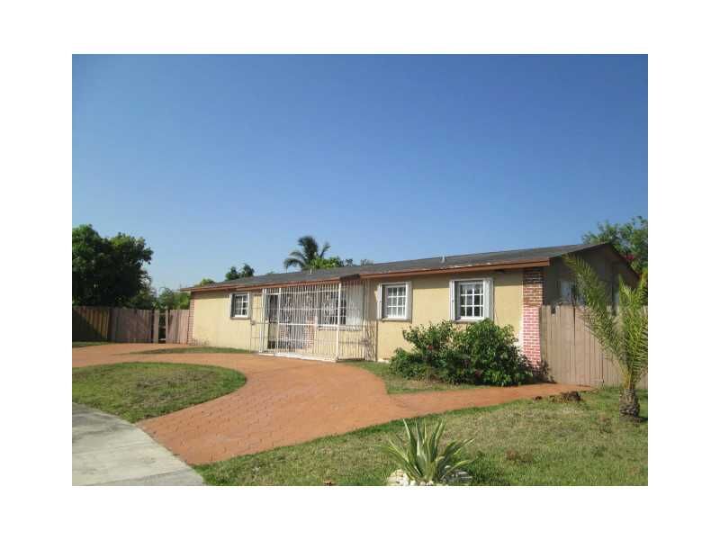 Property Photo:  26761 SW 125 Av  FL 33032 